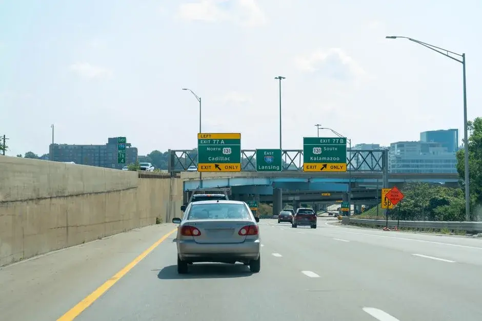 Navigating State Compliance Desk Requirements in Florissant — Florissant, MO